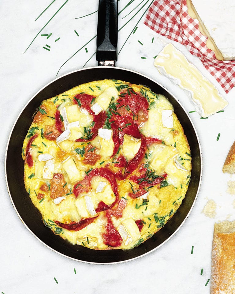 Omelette with chorizo and camembert