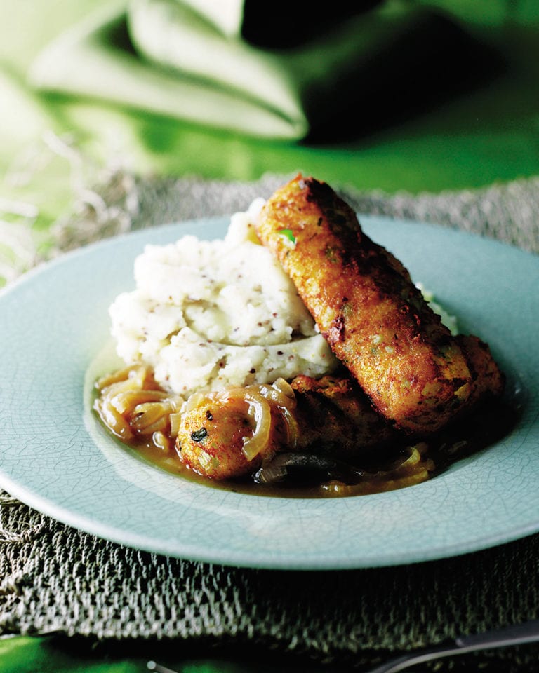 Vegetarian sausages with gravy and mash