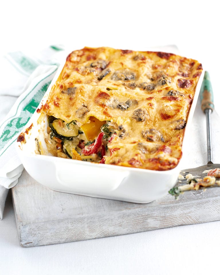 Summer veggie lasagne with blue cheese