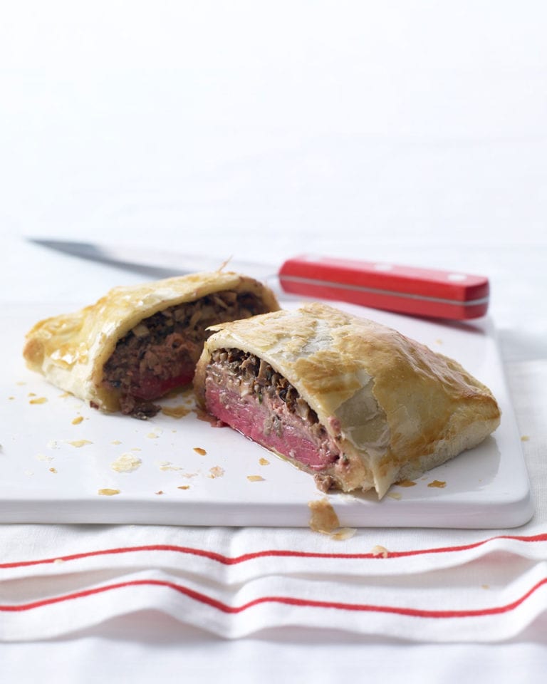 Individual beef Wellingtons