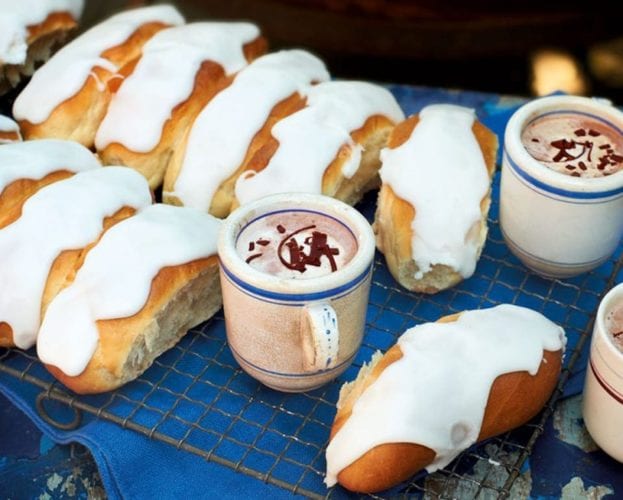 iced-buns-recipe