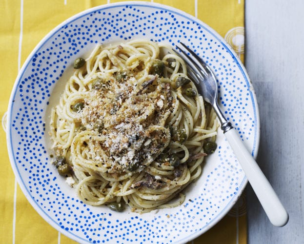 Pasta with anchovies and capers