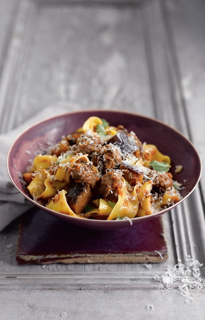 Aubergine ragù with meatballs and pappardelle