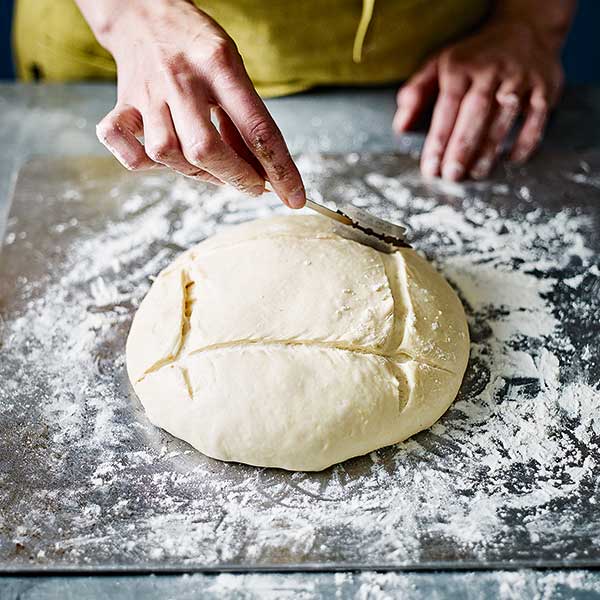 Scoring sourdough