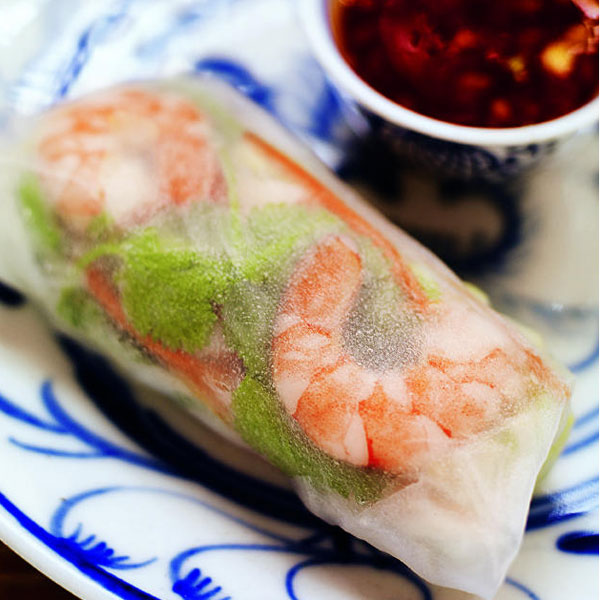 Vietnamese rice paper rolls delicious. magazine
