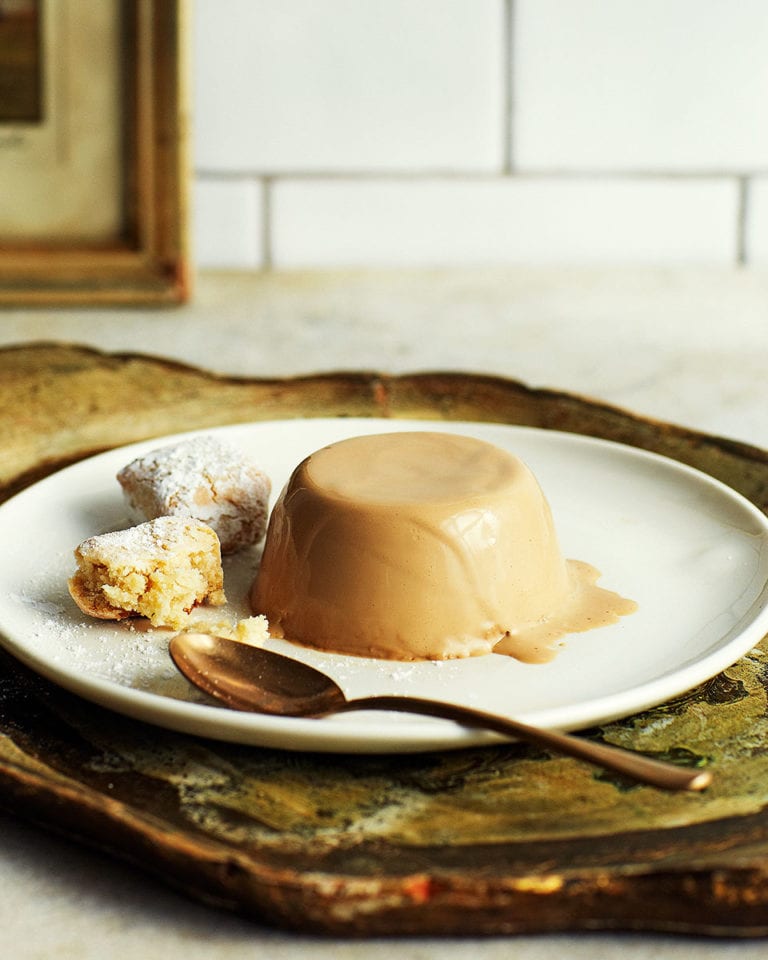 Coffee pannacotta with hazelnut ricciarelli