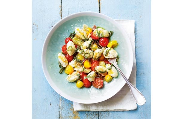 _Ricotta-gnocchi-with-cherry-tomatoes-and-sage