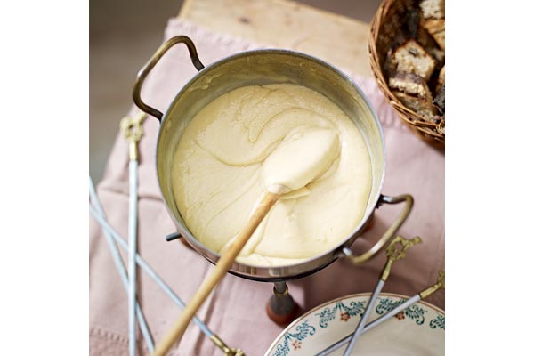 How-to-make-cheese-fondue-5