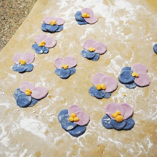 homemade fondant violets