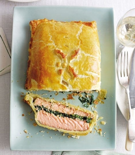 Salmon en croute image