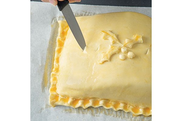 how-to-make-salmon-en-croute-6