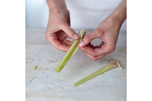 How-to-prepare-lemon-grass-1