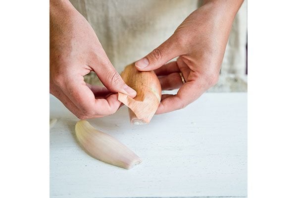 How To Cut Shallots (Step-By-Step Guide)