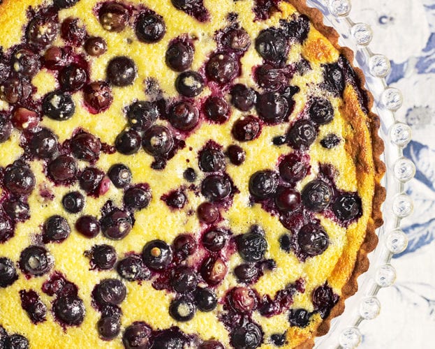 Creamy blueberry tart