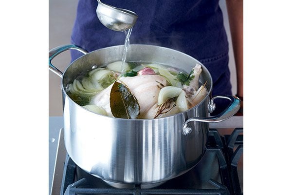 How-to-make-chicken-stock-4