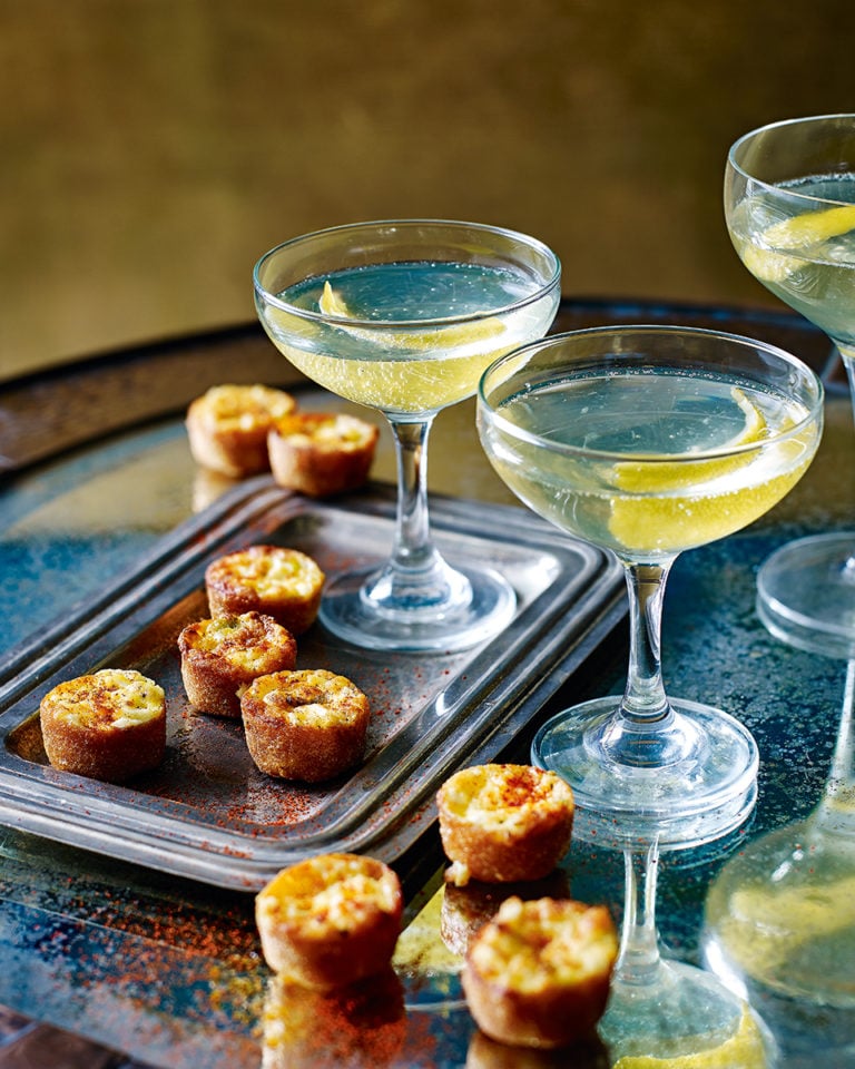 Cheese and onion cups