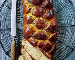 How to plait a challah loaf video
