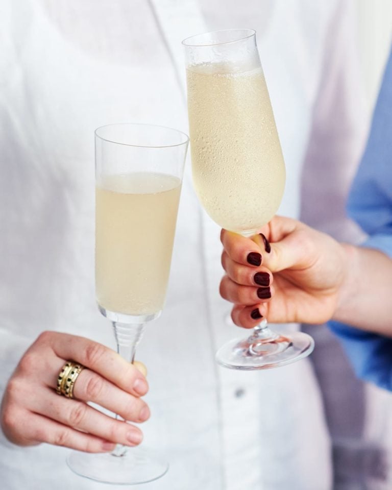 Easy champagne cocktail