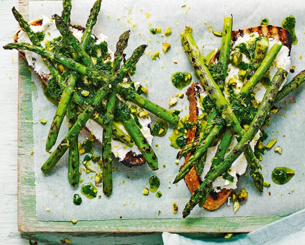 Griddled asparagus and goat’s cheese toast