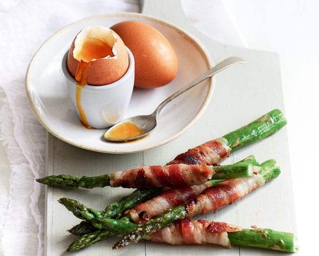 Asparagus and pancetta soldiers with soft-boiled eggs