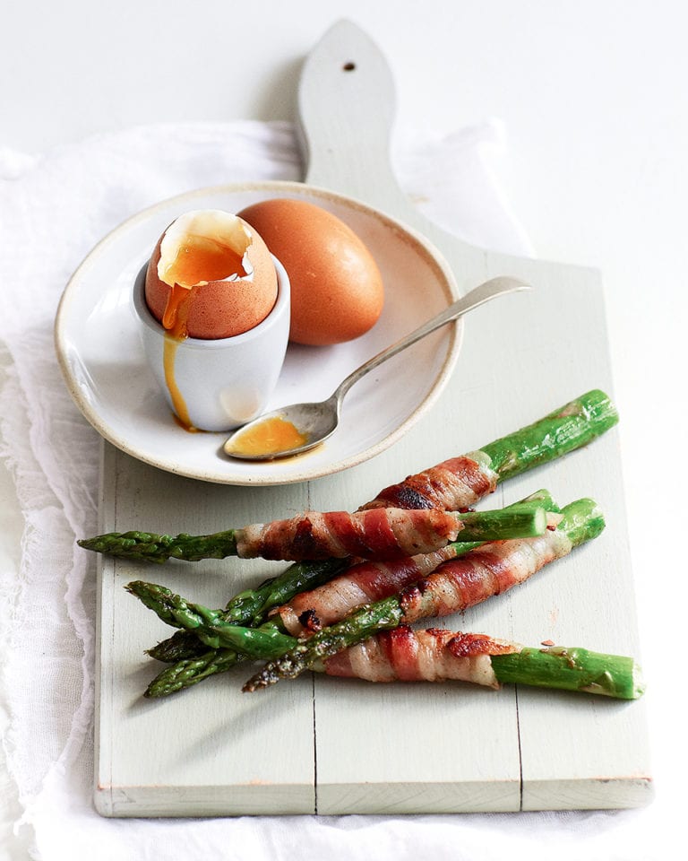 Asparagus and pancetta soldiers with soft-boiled eggs