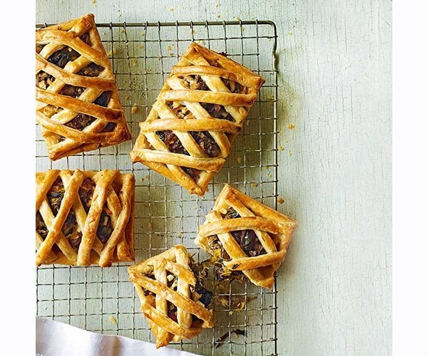 greek-cheese-and-veg-lattice-tarts