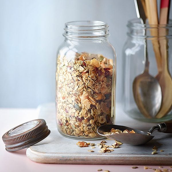 Coconut-granola