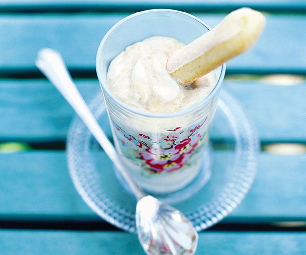 gooseberry-and-elderflower-fool