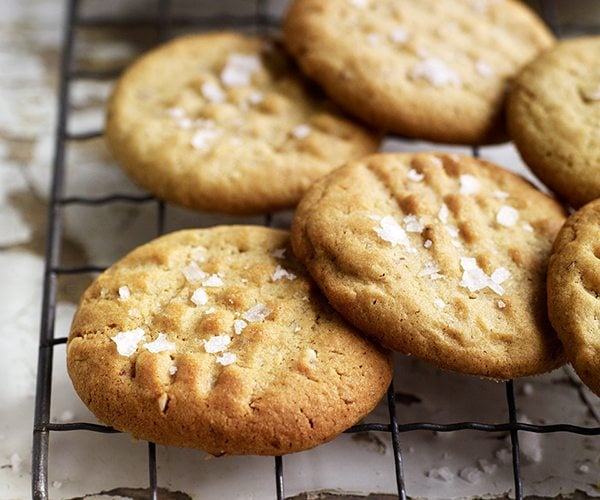 salted-pb-cookies-delicious