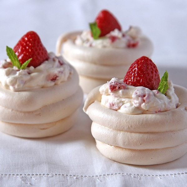 pimms-pavlovas