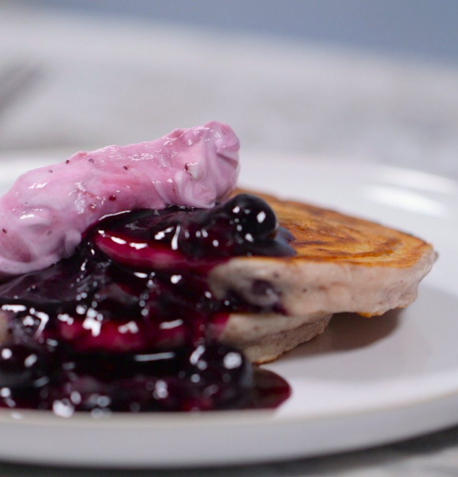 Skyr Blueberry & Elderberry breakfast pancakes with blueberry maple