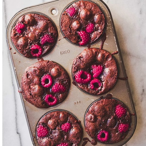 Chocolate-Brownie-Cakes-with-Raspberries-and-Maltesers-5-1-1