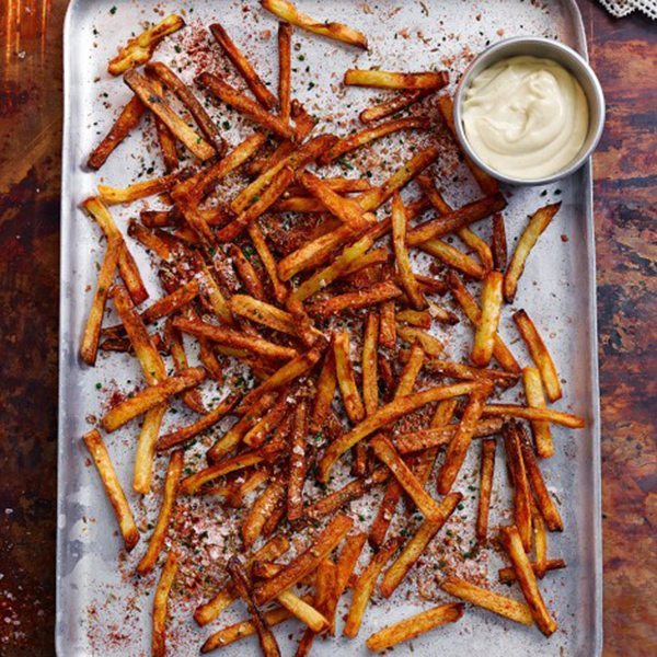 Chips with garlic mayo