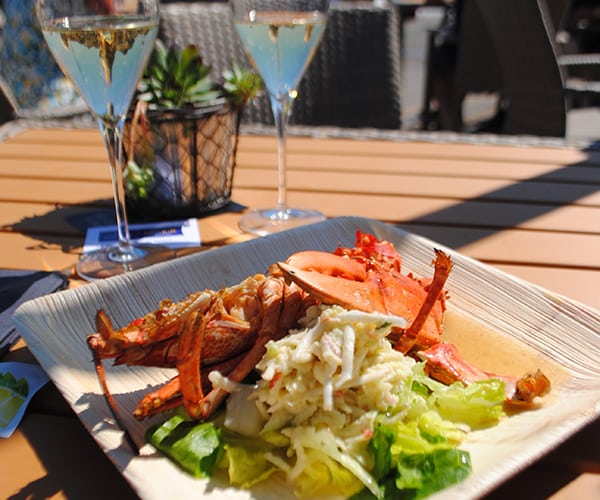 image of lobster and glasses of champagne 