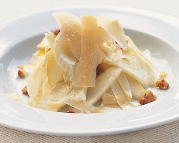 Pear, fennel and walnut salad