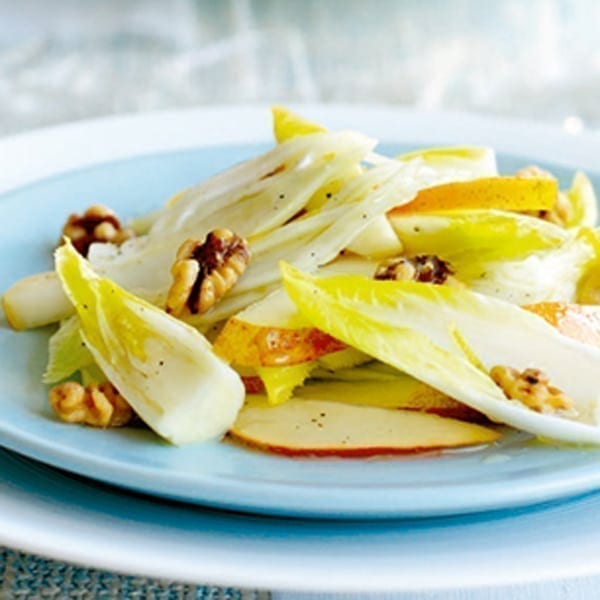 Fennel, chicory and lemon salad