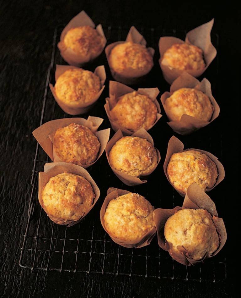 Savoury muffins with smoked cheese