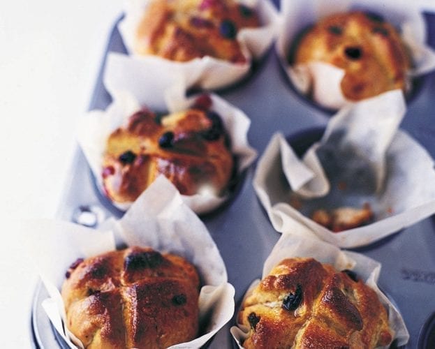 sticky hot cross buns