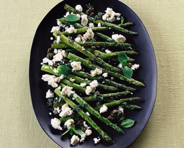 Roast asparagus with feta