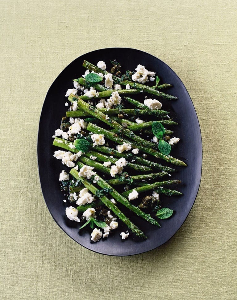 Roast asparagus with feta