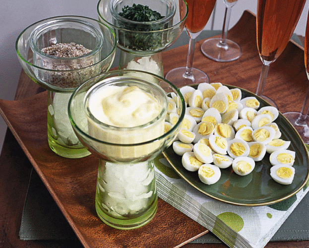 Quail’s eggs with three dips