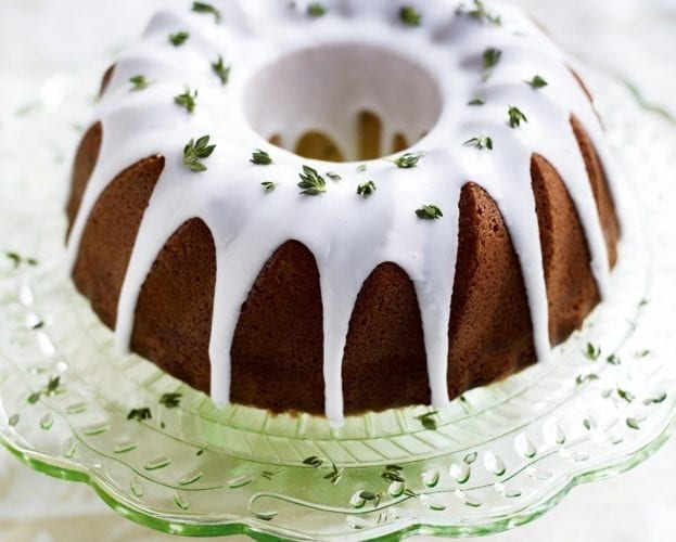 Mincemeat and custard bundt cake