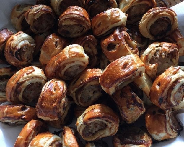 cheese and chutney sausage rolls