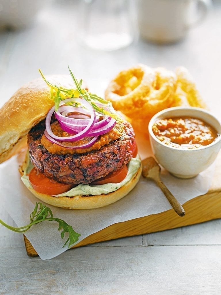 Beetroot, fennel, apple and dill burgers