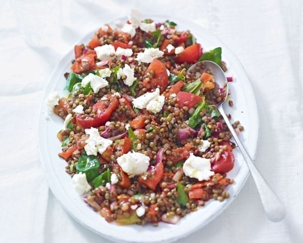Goat’s cheese salad with cranberry dressing