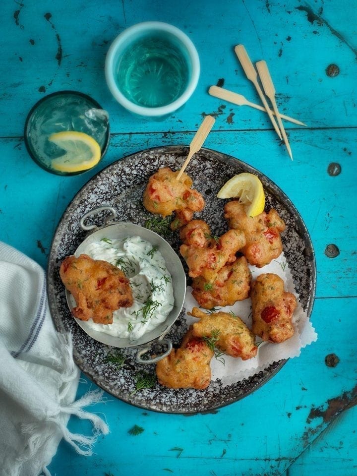 Santorini tomato fritters with yogurt dip