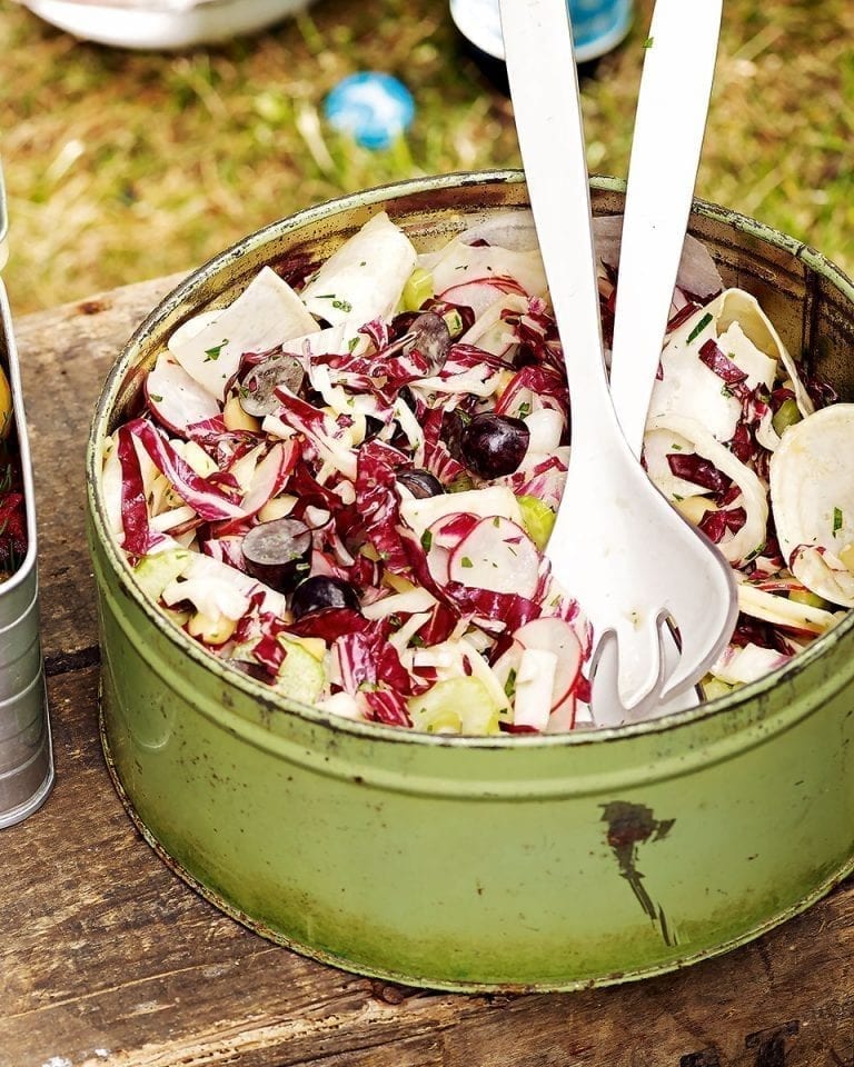 Crunchy radicchio and almond salad