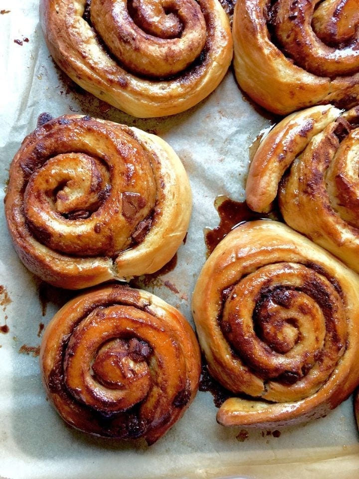 Chocolate and cinnamon buns