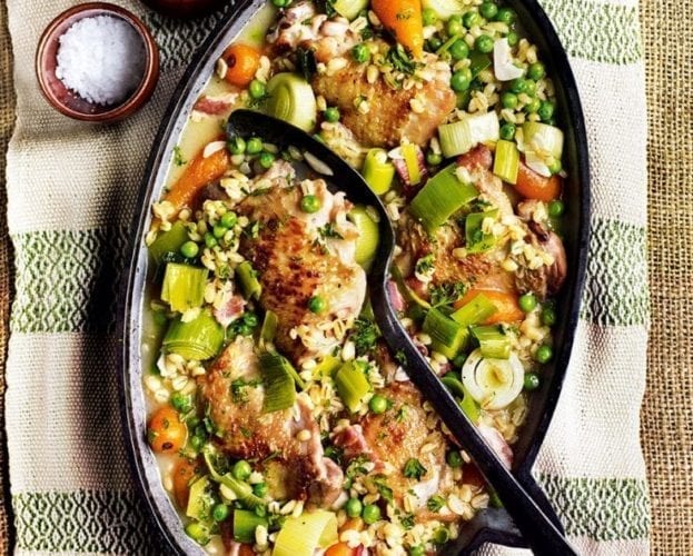 Chicken with lemon, garlic, herbs and potatoes