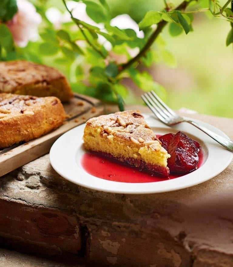 Pine nut cake with olive oil